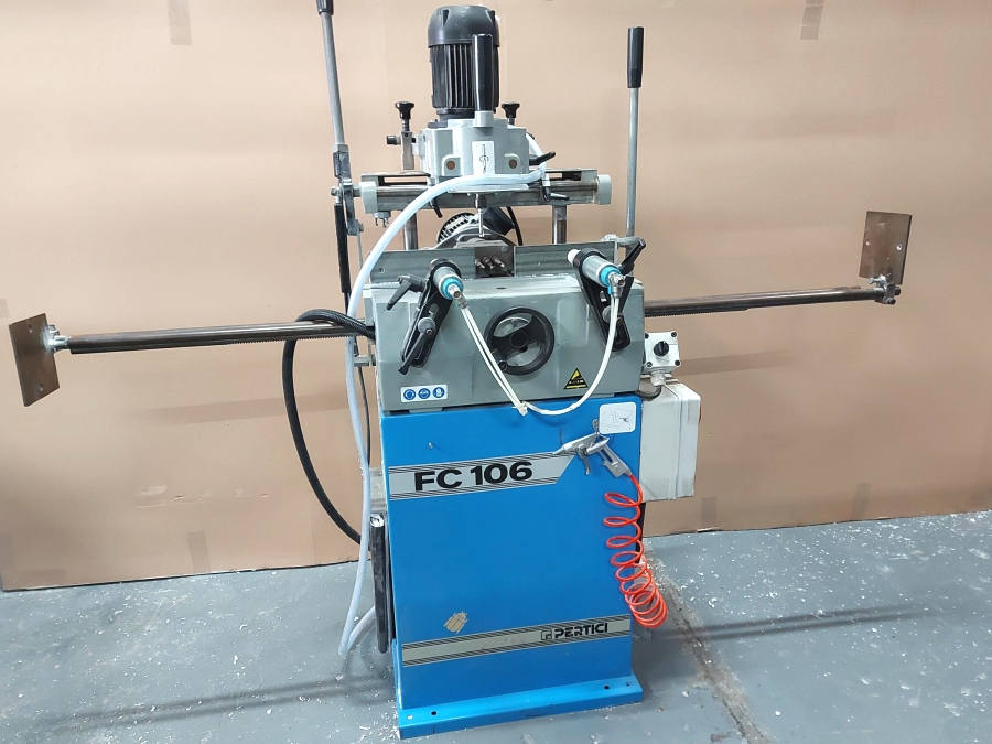 Pertici FC 106 copy router - Photo 1