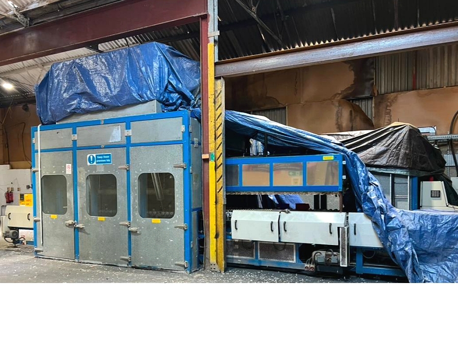 LGT 1300 x 2700 glass toughening plant - Photo 1