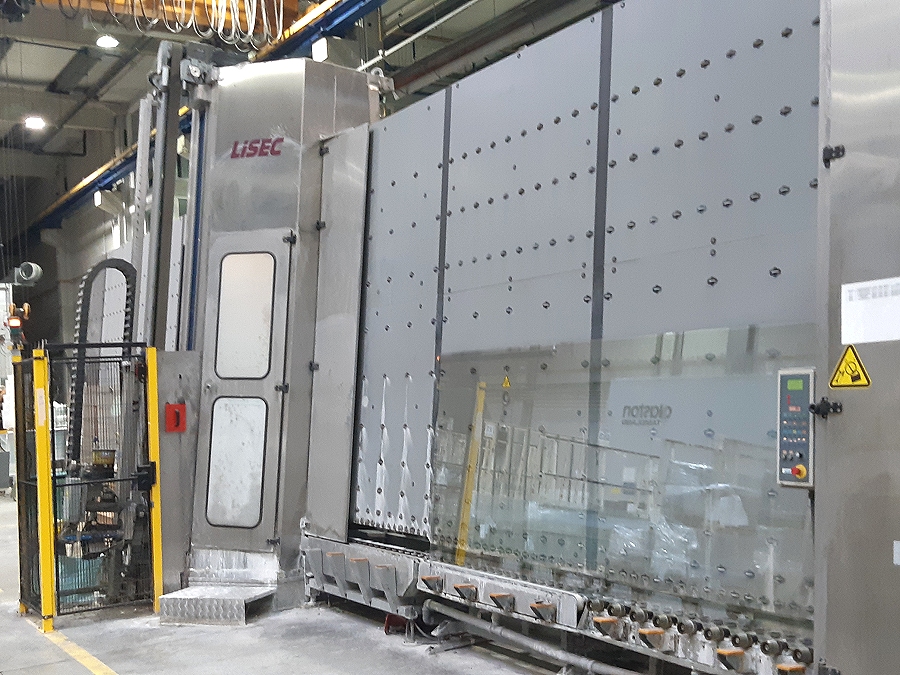 Lisec KSR30 vertical CNC glass arrising and grinding machine - Photo 1