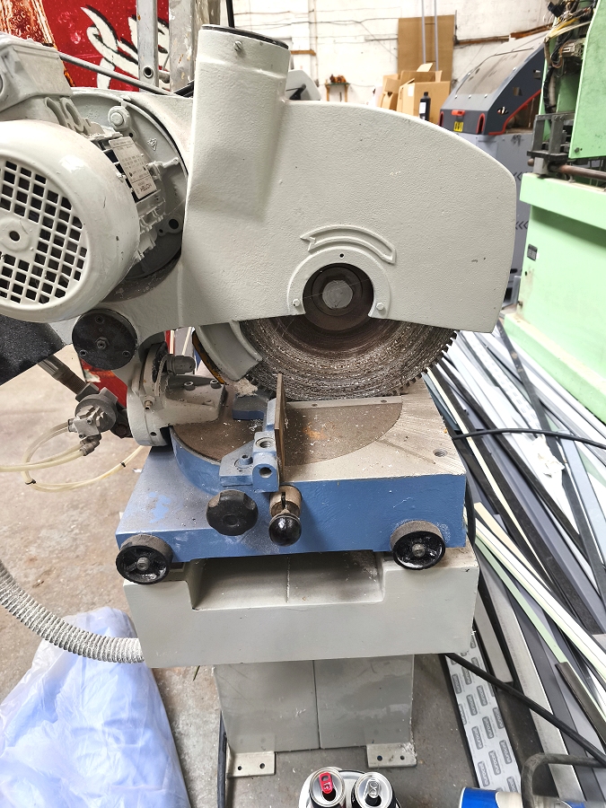 Haffner double head mitre saw for sale - Photo 2