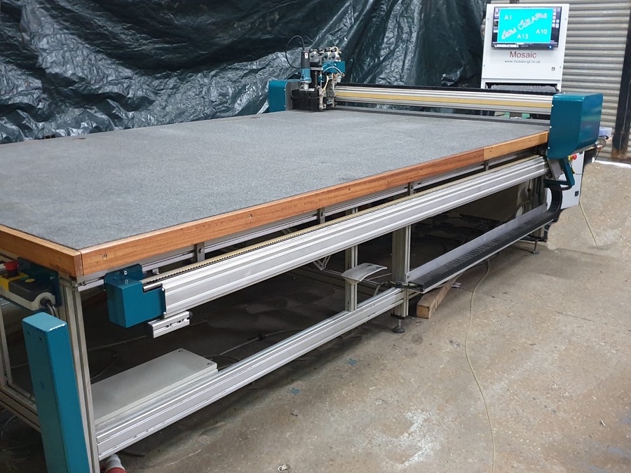 CostCutter Model A glass cutting machine - Photo 1